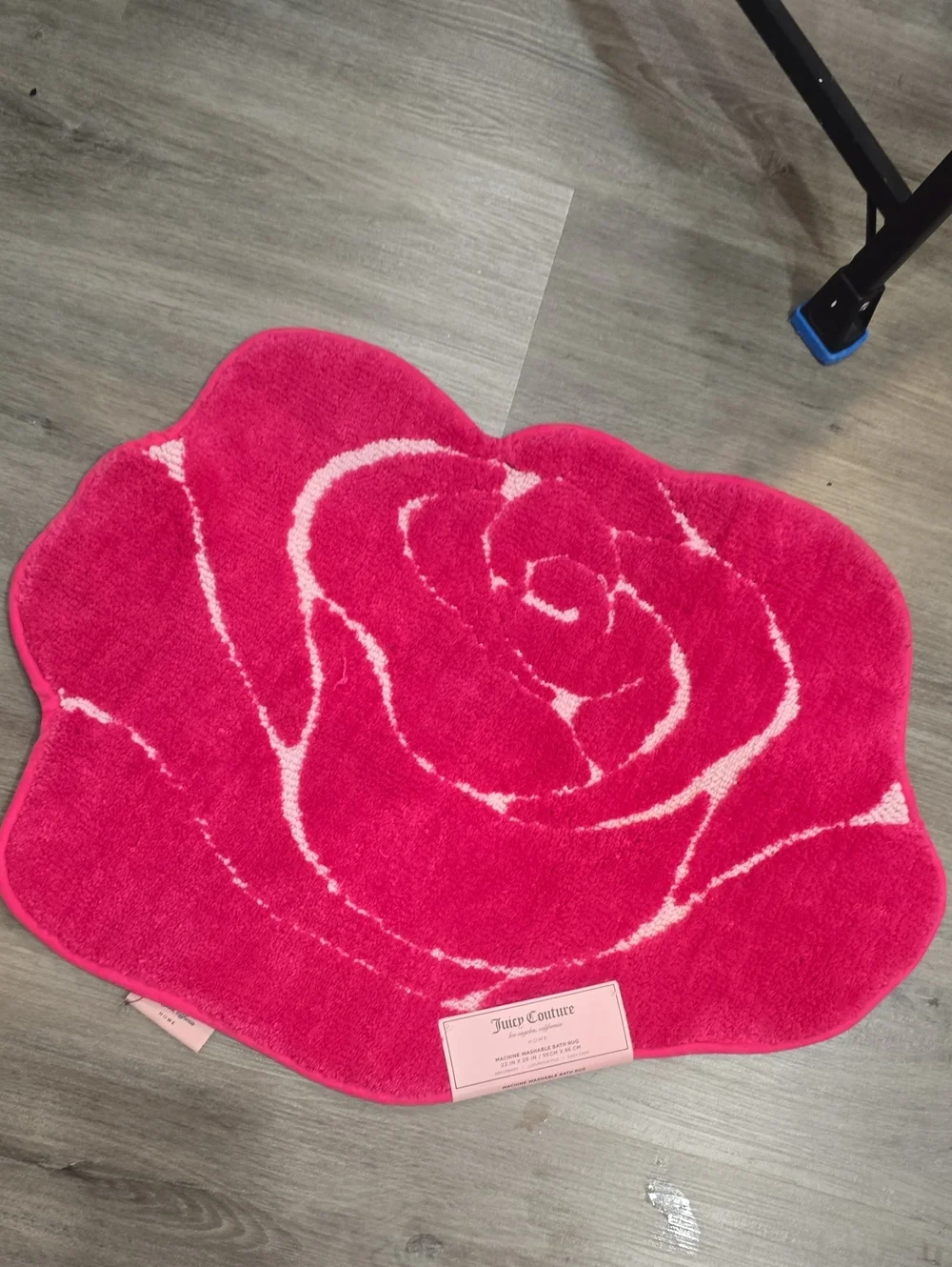 Juicy Couture Home Rose-Shaped Machine Washable Bath Rug